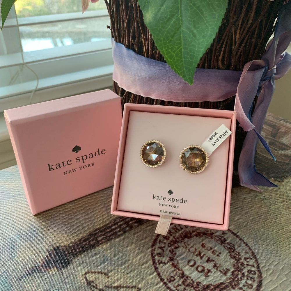 NWT Kate Spade Golden Round Quartz Cubic Zirconia Studs - Picture 1 of 5